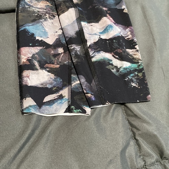 Lululemon Fast and Free Tight II (Hemmed to 24") - Picture 15 of 15